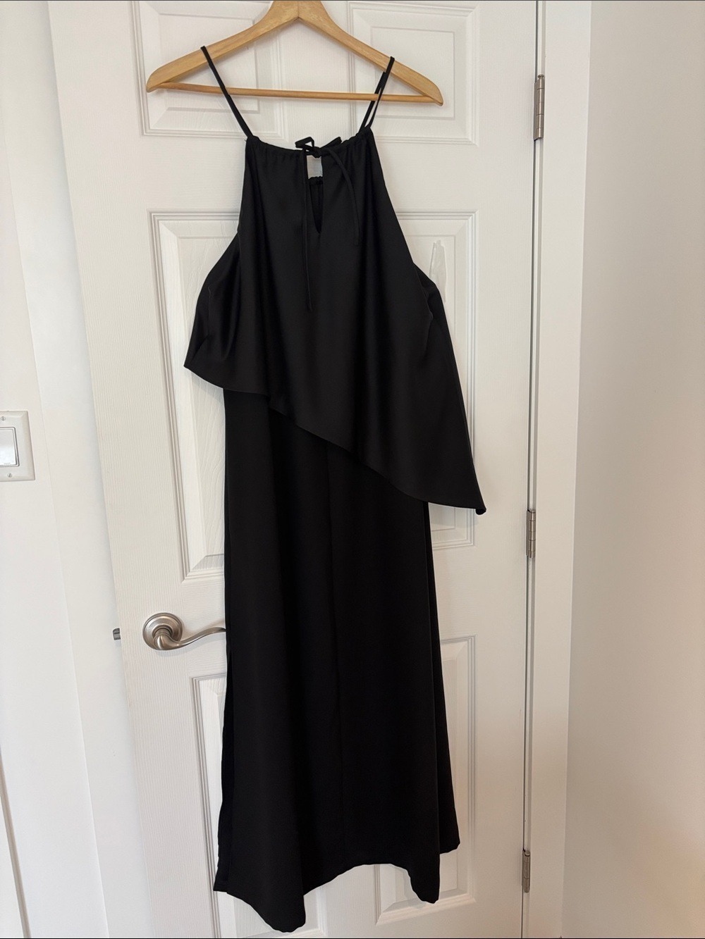 HALSTON Black Ruffle layer Maxi Dress gown Spaghetti Straps size medium - Picture 5 of 12